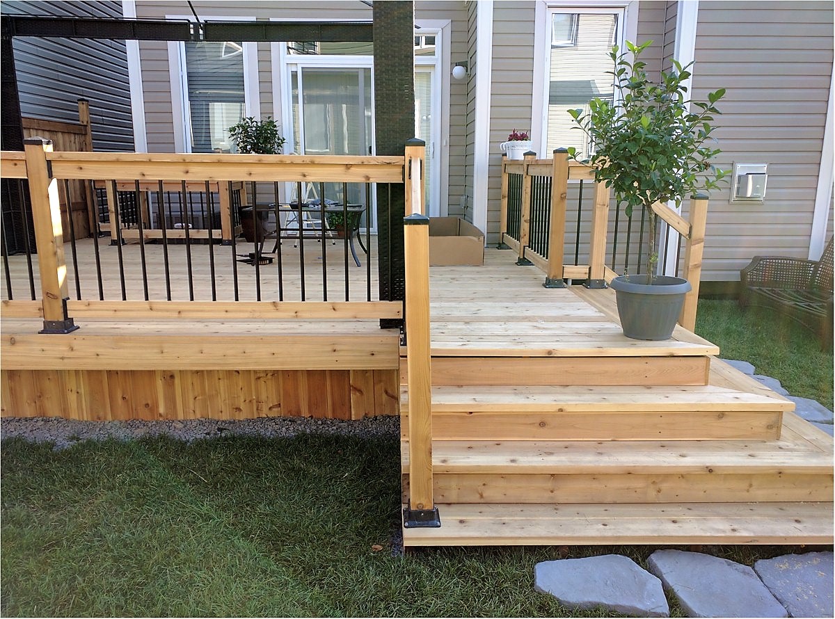 Capital-Deck-And-Fence-Cedar-Deck-03